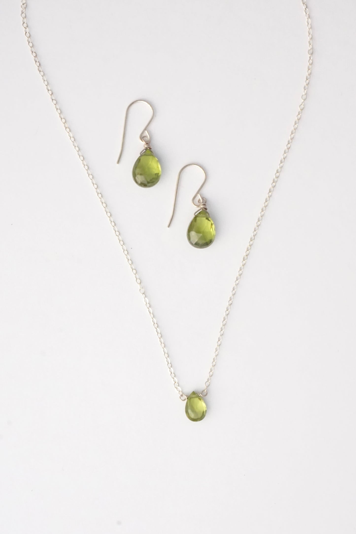 Medium Peridot Necklace